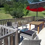 Renove Avec Terrasse Et Parking En Campagne - Fr-1-584-397 * Repaix