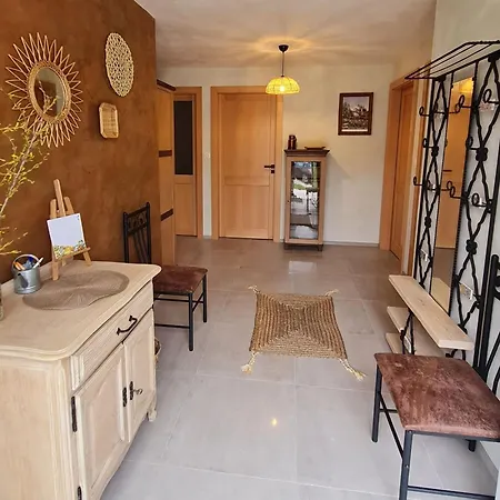 Renove Avec Terrasse Et Parking En Campagne - Fr-1-584-397 *