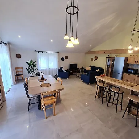 Renove Avec Terrasse Et Parking En Campagne - Fr-1-584-397 Prázdninový dům