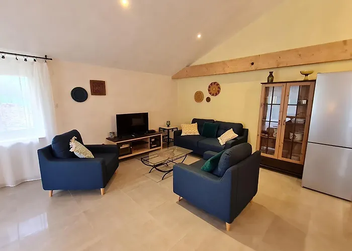 Prázdninový dům Renove Avec Terrasse Et Parking En Campagne - Fr-1-584-397