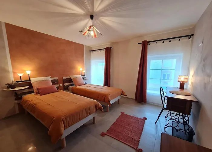 Prázdninový dům Renove Avec Terrasse Et Parking En Campagne - Fr-1-584-397 *