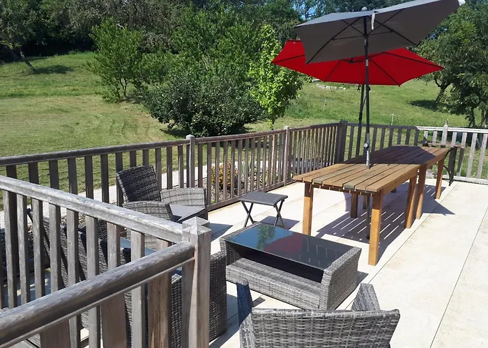 Renove Avec Terrasse Et Parking En Campagne - Fr-1-584-397 * Repaix